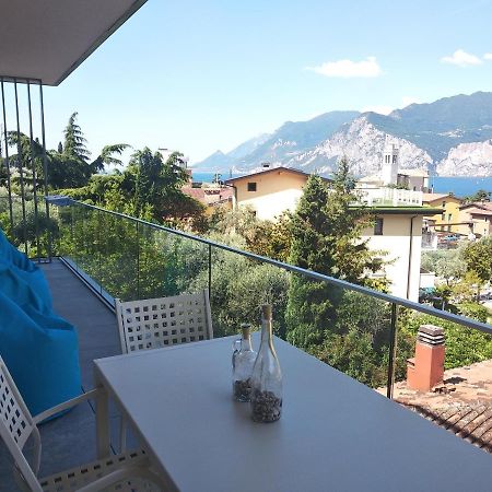Blue Sky Garda - Zaffiro Apartment Malcesine Exterior photo